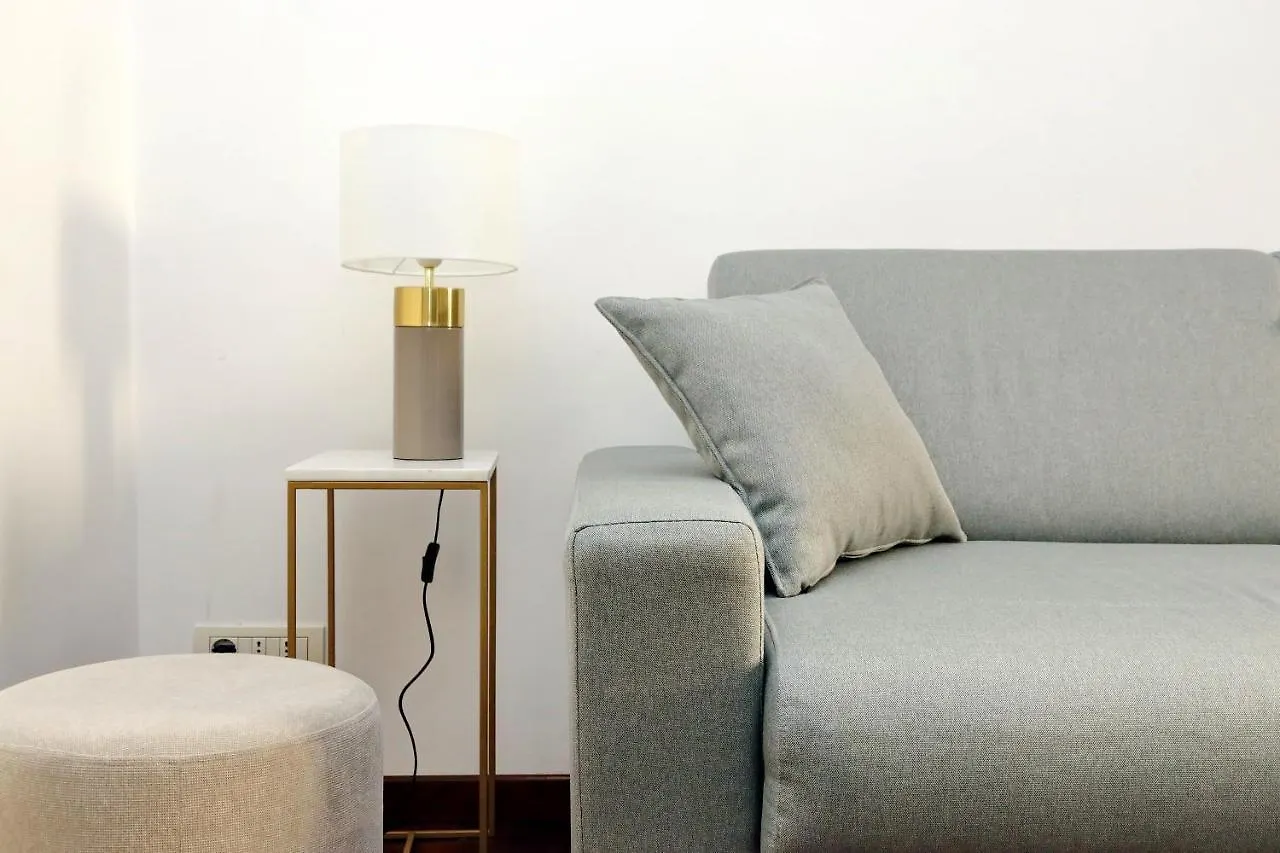 Apartment Domus Lou Elegante Appartamento In Trastevere Roma