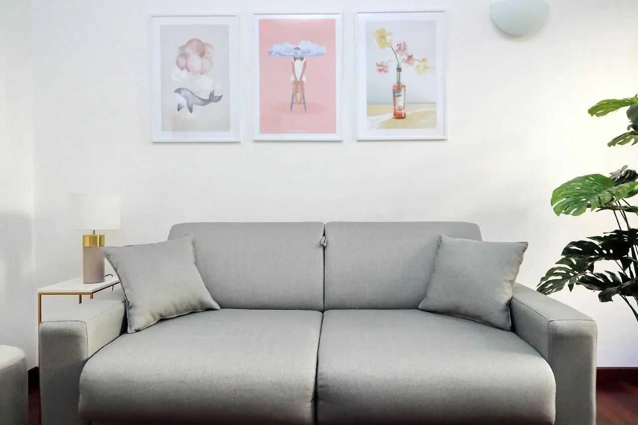 Domus Lou Elegante Appartamento In Trastevere Roma Apartment Rome
